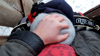 I fuck a stranger in the mouth in the toilet and quickly cum