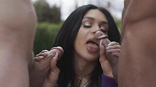 Deepthoat Sensual Big Boobies Latina Shemale Eva Maxim Anal Reamed Outdoors