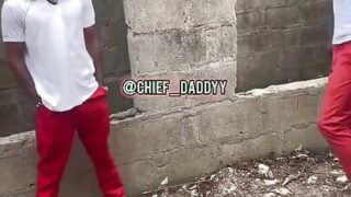 Dojrzali młodzi faceci ruchani w dupę