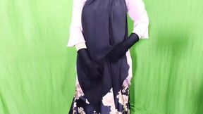 Super sexy seductive house owner fucked hard by her servant