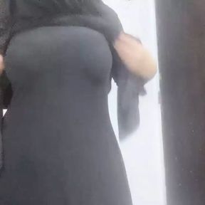 Real Horny Amateur Arab Wife Squirting On Her Niqab Masturbates While Husband Praying HIJAB PORN