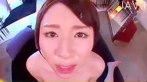 Amateur Japanese Teen Flexes While Deepthroating Big Dick