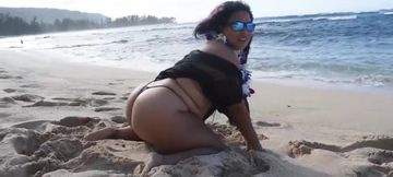 Behind the Scenes: Captivating Nude Beach Photoshoot Adventure