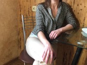 Похотливая Учительница Снова Соблазняет Ученика и Трахает его. Русское Любительское с Разговорами