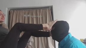 Ghalia spent quarantine with a foot fetish