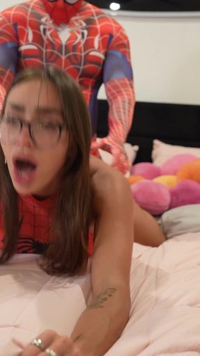 Spiderman Vs Sisi Rose - Teddy Tarantino