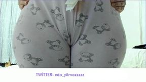 CAMELTOE- MASTURBATION IN PAJAMAS- TURKISH MILF- TURKISH PORN