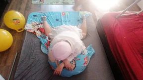Hot foreplay with a couple &mdash;  oil massage on the body  Amateur wife gives me a handjob until I
