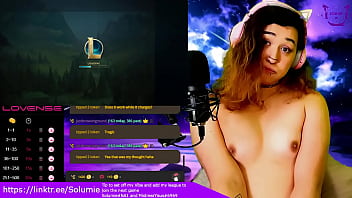 transgirl playing league of legends while viewers control her vibrator