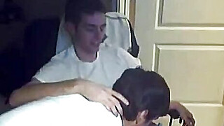 Cute amateur gay twinks having sex in front of webcam