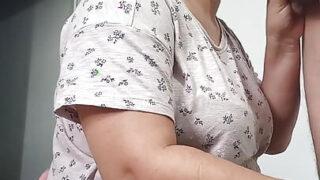 Pipe, éjaculation dans la bouche, gorge profonde &#8211; Une femme mature, une pute latine, se fait enculer et reçoit une éjaculation interne dégoûtante
