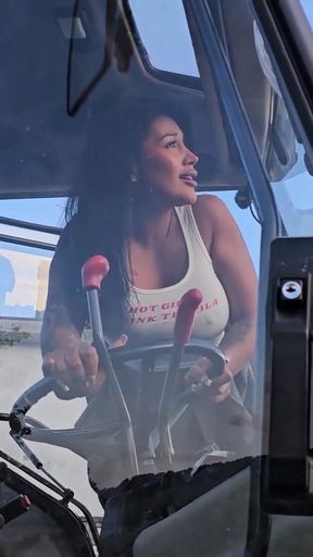 Colombian tourist fucks Italian farmer on a tractor - Mariana Martix &amp; Luca Peracchi   Clip 1