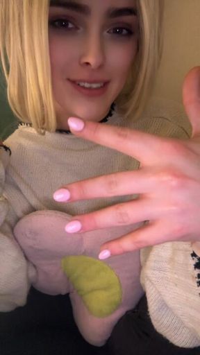 You’re Starving But Look At My Nails!💅