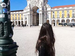 Extraordinary and risky public flashing in Lisbon - DOLLSCULT