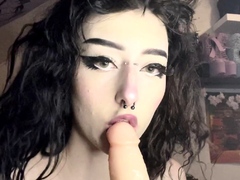 Amateur brunette double toying on webcam
