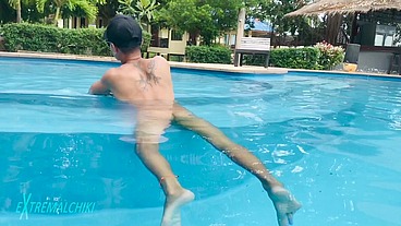Twinks fuck in hotel public pool