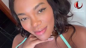 Sempre que imagino um pau na minha buceta tenho um squirt