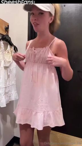 BougieBb masturbating pussy in fiton room