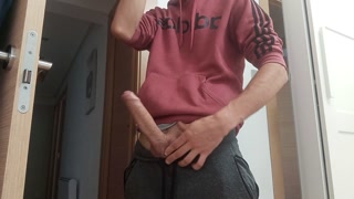 I Finish the Rich Handjob of this Huge Hard Cock that Spreads the Sperm in Jets Everywhere