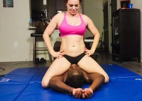 Ebon vs Sarah Brooke: Pins Match