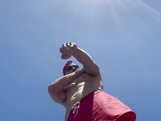 A large-dicked chap screwed a twink on the beach and came several times