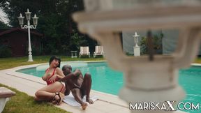 MARISKAX - Valentina Ricci ass fucked by the pool guy