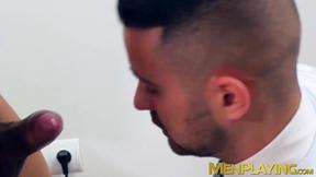 ”Classy men Salvador Mendoza & Robbie Rojo fuck hard”