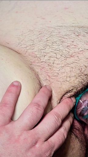 Hairy Big Pussy and Huge Clitoris Masturbation Female Orgasm Squirt
