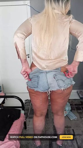 My Sexy Butt in Shorts!