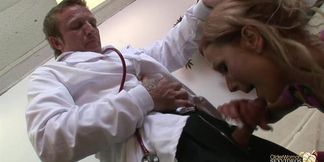 OLDER WOMAN SEX VIDEOS - Milf Sharon Pink 3some Ends With CIM