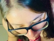 Rica puta me da una rica mamada y me vengo en su boquita hermosa