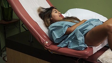 Gynecologist Helps Girl That Can't Orgasm-Makes Her Squirt Full, RED, Version