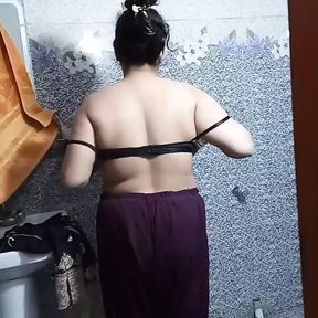 I fucked my Ex girlfriend in the bathroom - indian Desi village couple sex