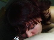 Putita Argentina Tetona haciendo GARGANTA PROFUNDA mientras le Follan la Garganta Sin Piedad