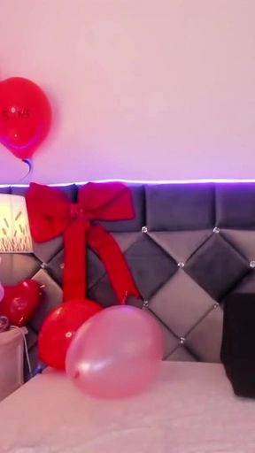 Balloon Fetish with a Naughty Blonde