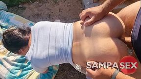 Dois amigos foderam a filha do caseiro e encheram a buceta de porra - Natty Hot - MarquesXXX 11205B