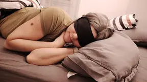 Close-up! I wake up my mother-in-law this milf, she sucks me and I cum in her mouth