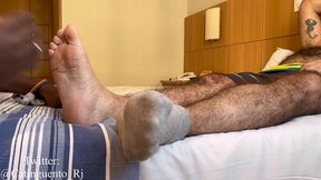 ganhando mijo e lambendo os pes do @andredogao