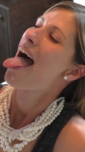 Memorable moment from &quot;Melanie Schweiger - MellyBunnyLuder&quot;