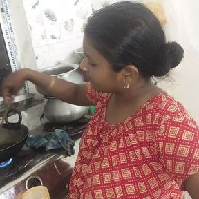 Kitchen time first time Bhabhi full Romance