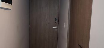 Llegamos del antro y nuestro sobrino nos folla ?