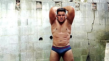 YURI GAÚCHO - BODYBUILDER HORNY AND CUMLOAD
