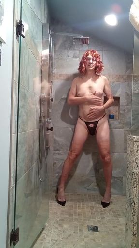 Celine &#039;s Newest Shower Video