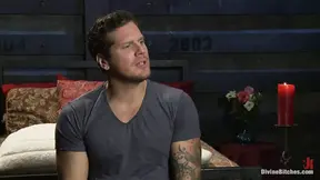 Hot London babe denies slave just the tip before pussy eating