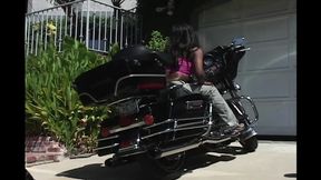 She Chubby Black Wants a White Cock to Fuck