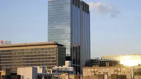 Sexy Tourist Blonde Gets Wild Interracial Pounding