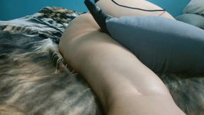 Girlfriend Masturbating in Front of Strangers