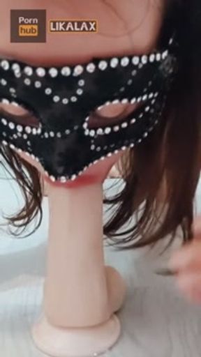 I fucked my throat hard with a big dildo and made a cocktail of saliva and tangerines