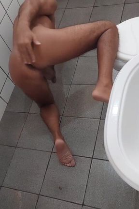 I'm Wanting a Big Dick in My Hot Ass