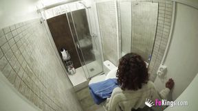 ”Moroccan teen tries her first double vaginal with 2 lucky dudes”